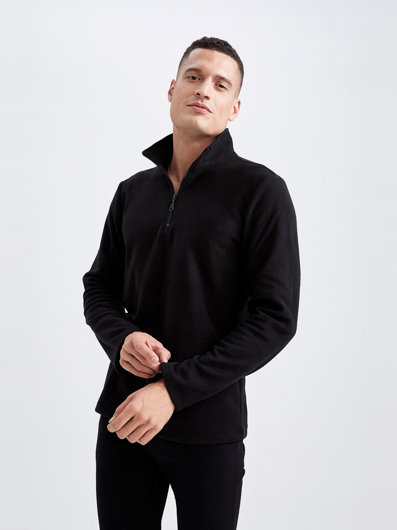 Кофта DeFacto модель Y3996AZ-BK81 Кофта DeFacto модель Y3996AZ-BK81 Фото