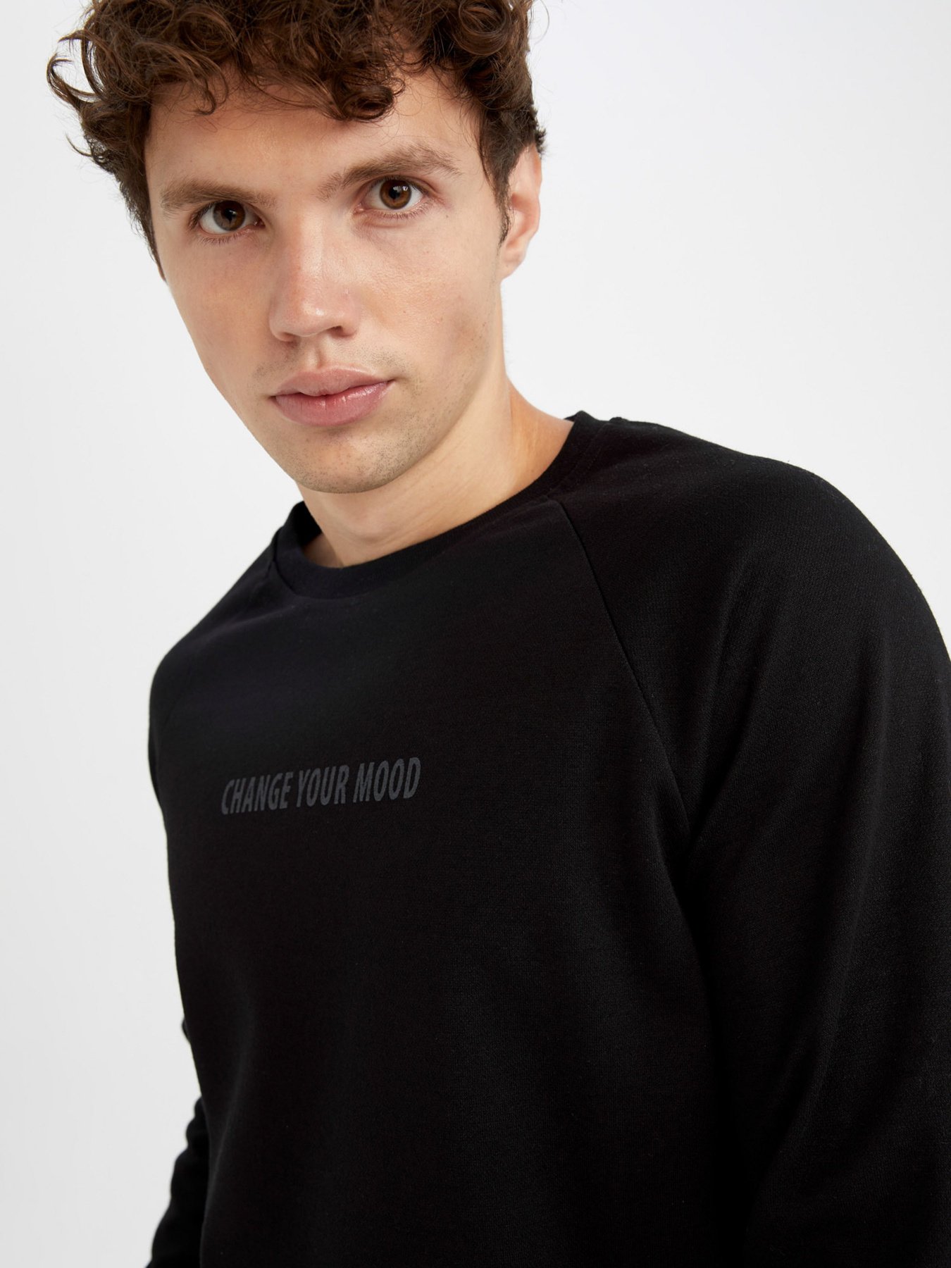 Свитшот DeFacto модель Y9501AZ-BK81 Фото