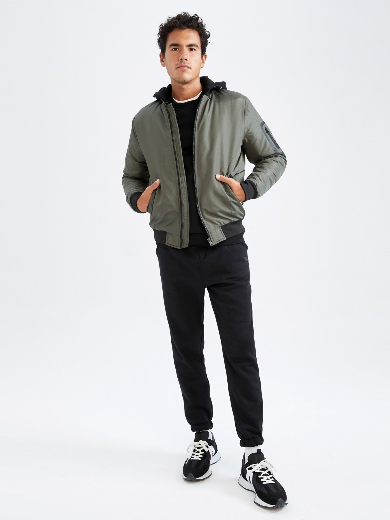 Демісезонна куртка DeFacto модель N4664AZ-KH391 Фото