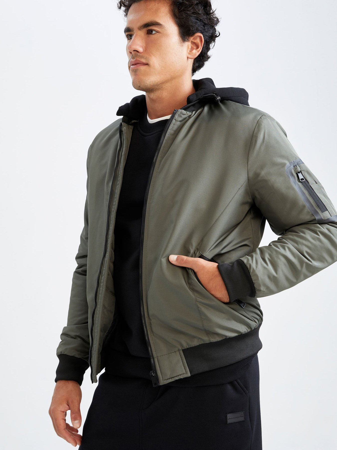 Демісезонна куртка DeFacto модель N4664AZ-KH391 Фото