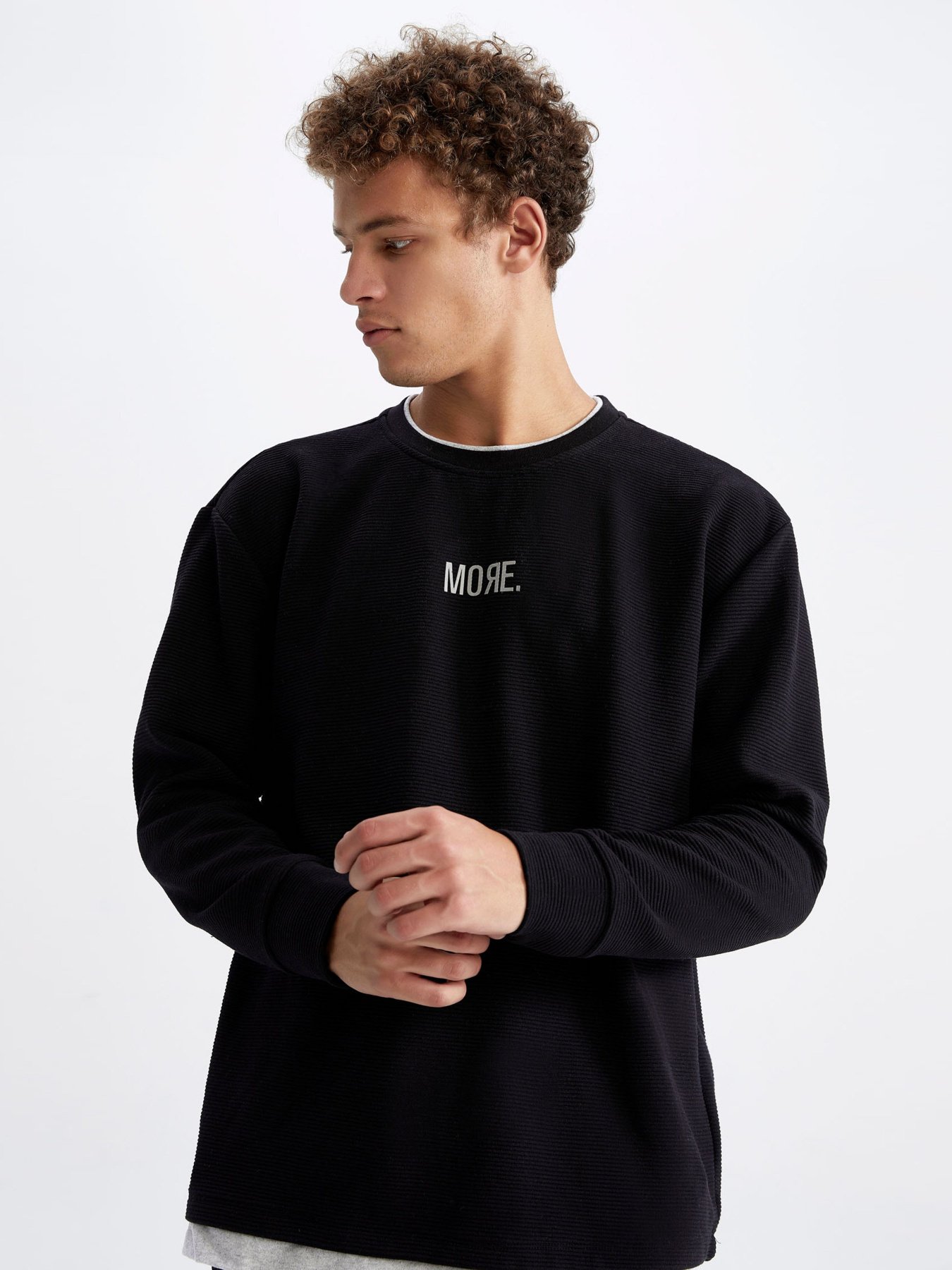 Свитшот DeFacto модель Y8236AZ-BK81 Фото