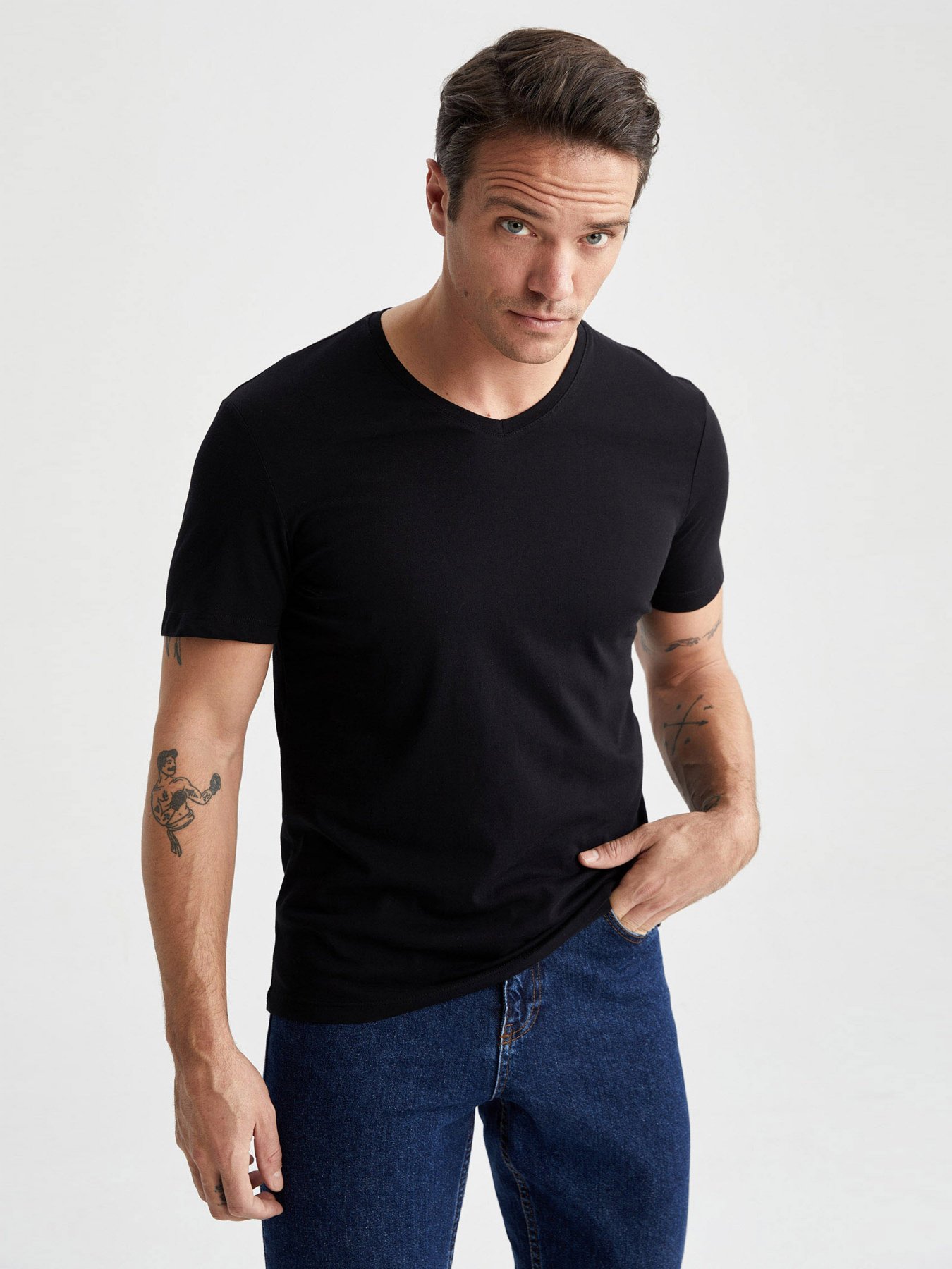 Футболка DeFacto модель M7668AZ-BK81 Фото