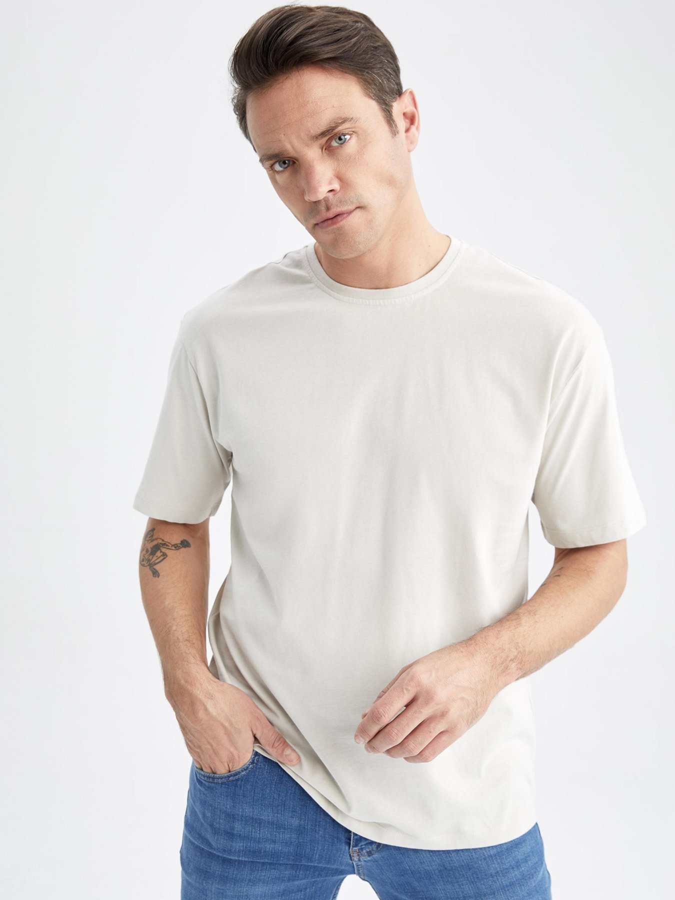 Футболка DeFacto модель T7037AZ-BG733 Фото