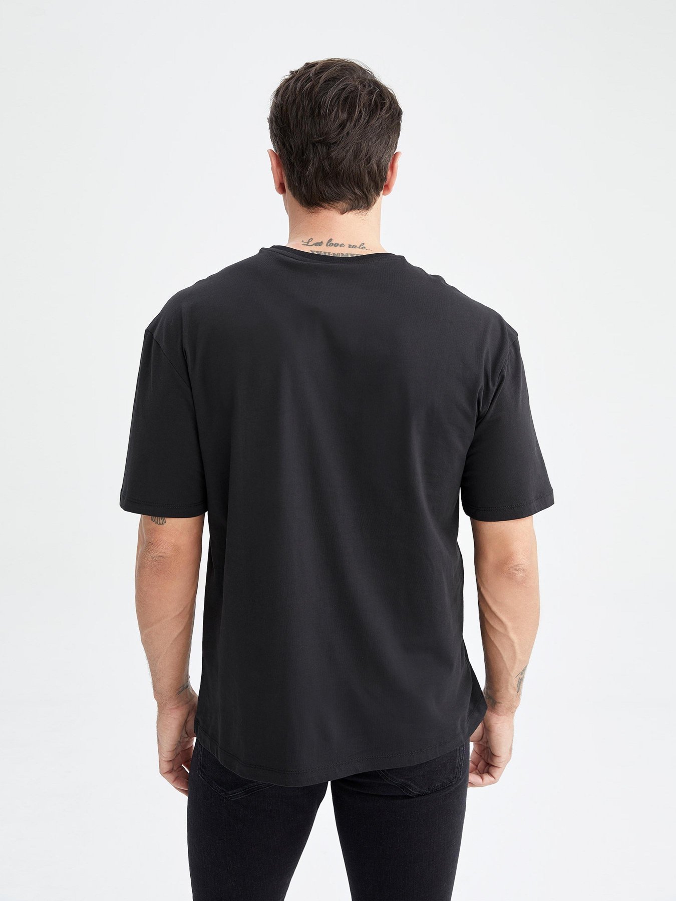 Футболка DeFacto модель T7037AZ-BK81 Фото