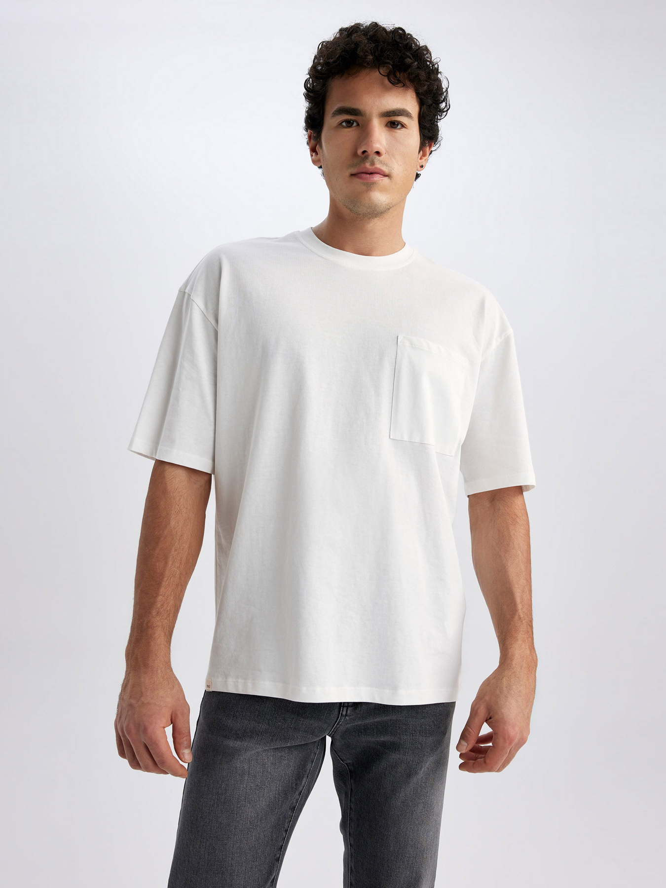 Футболка DeFacto модель V2384AZ-ER105 Фото