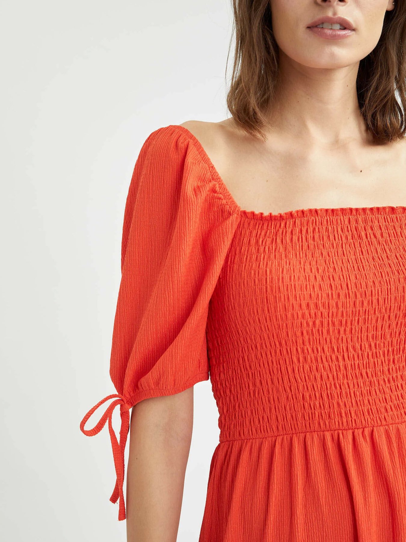 Платье миди DeFacto модель V0102AZ-RD30 Фото