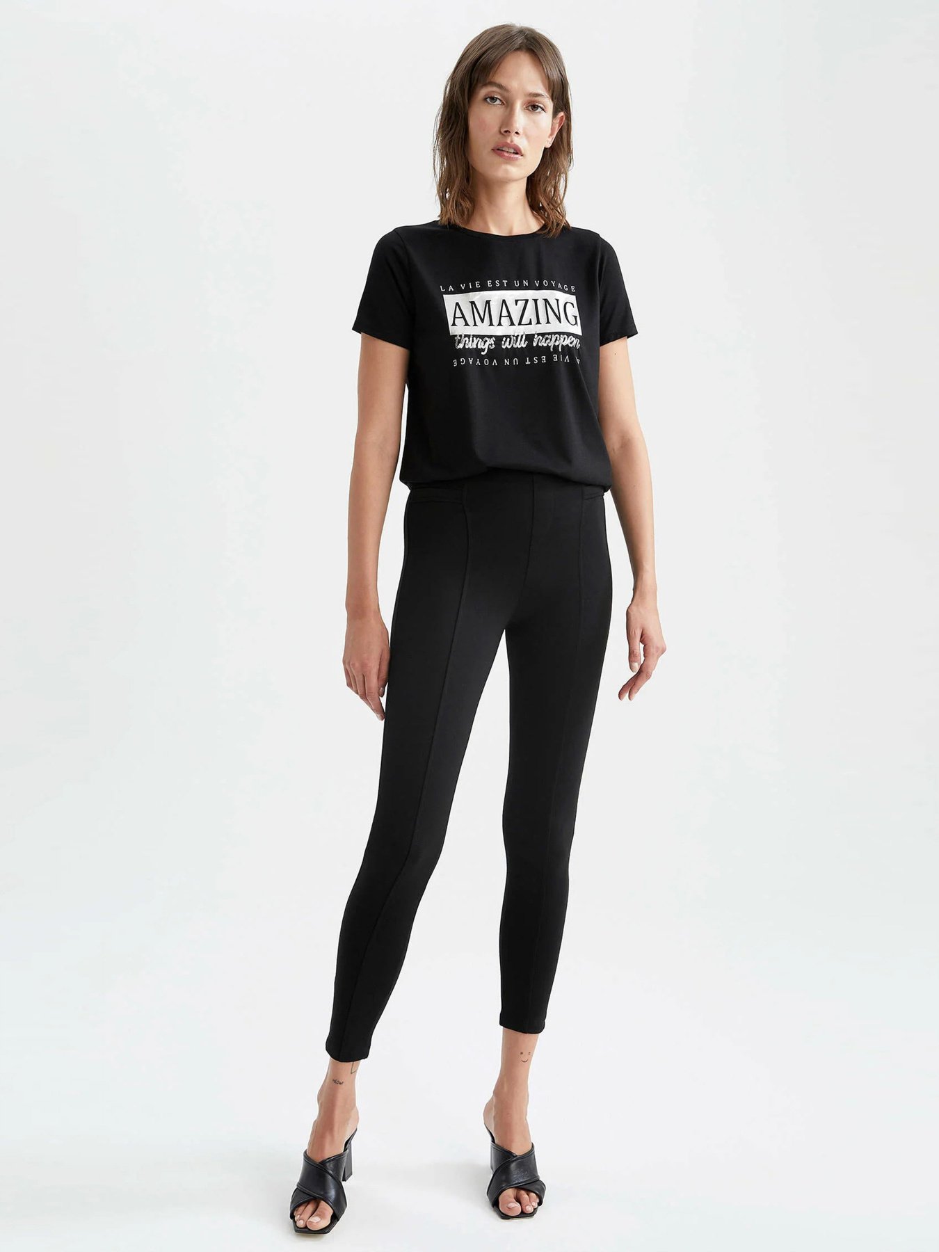 Футболки і поло DeFacto модель U9312AZ-BK27 Футболки і поло DeFacto модель U9312AZ-BK27 Фото