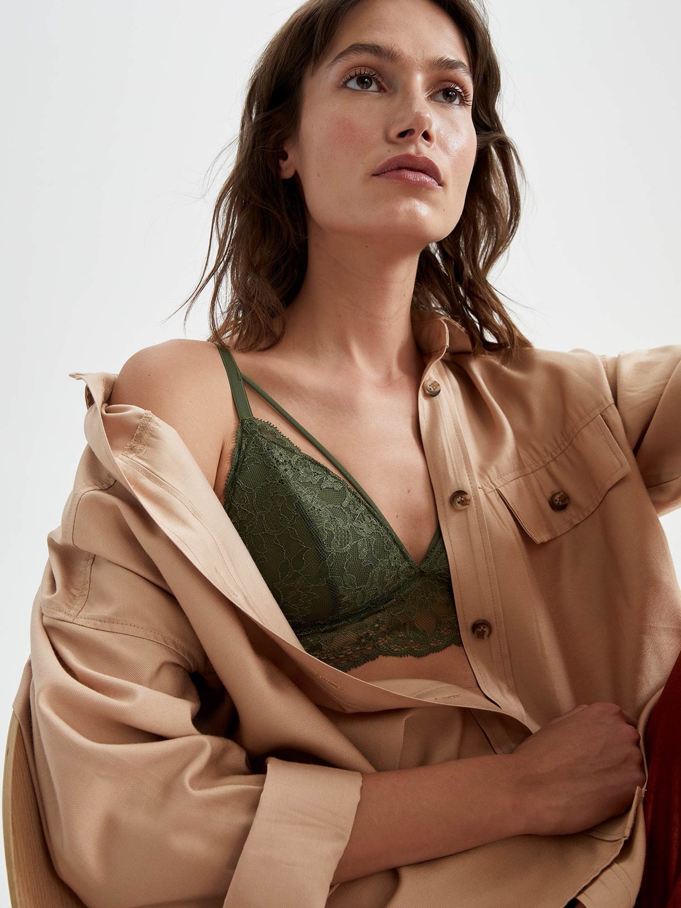 Бюстгальтер DeFacto модель R6569AZ-GN147 Бюстгальтер DeFacto модель R6569AZ-GN147 Фото