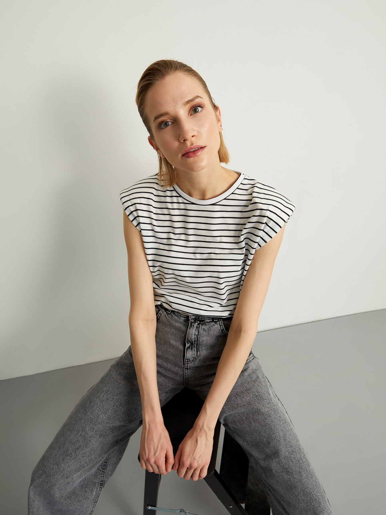 Футболка DeFacto модель U9693AZ-BK23 Фото