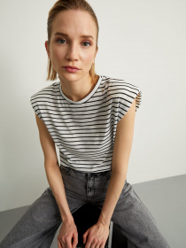 Футболка DeFacto модель U9693AZ-BK23 Фото