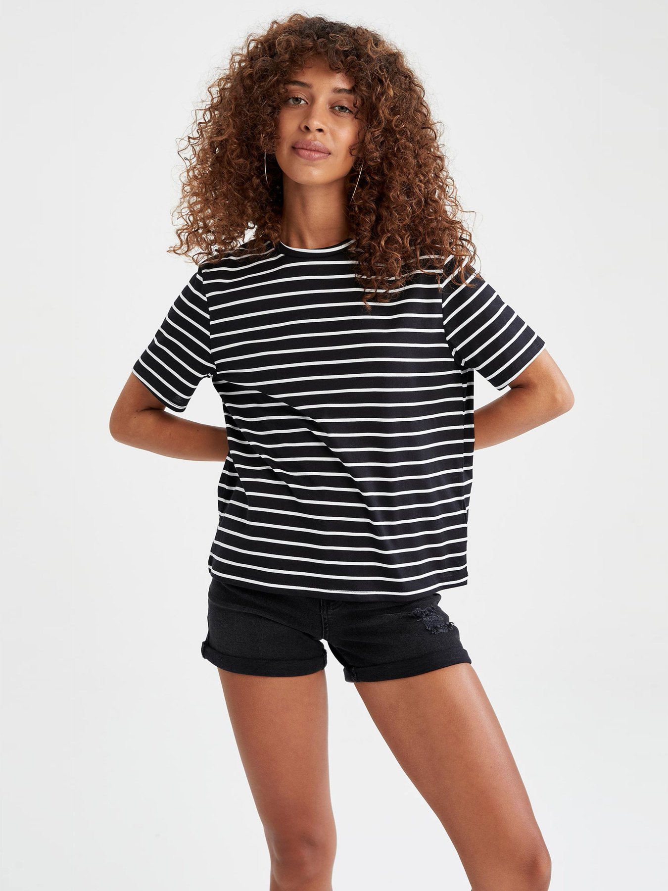 Набір футболок DeFacto модель U9923AZ-BK27 Фото