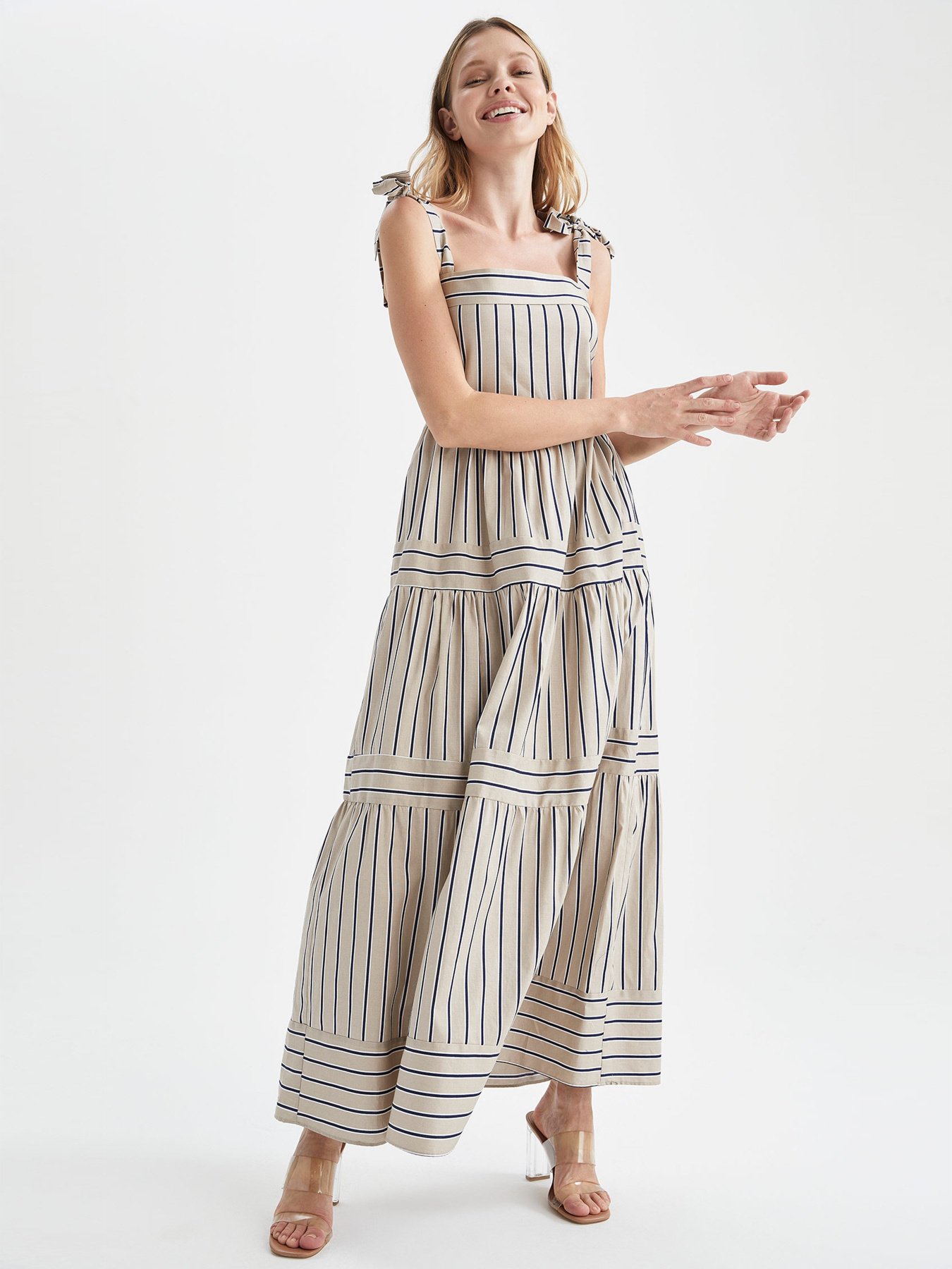 Платье макси DeFacto модель V0551AZ-BG407 Фото