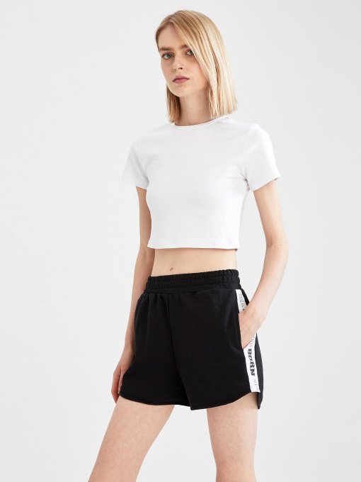 Повседневные шорты DeFacto модель U7708AZ-BK27 Фото