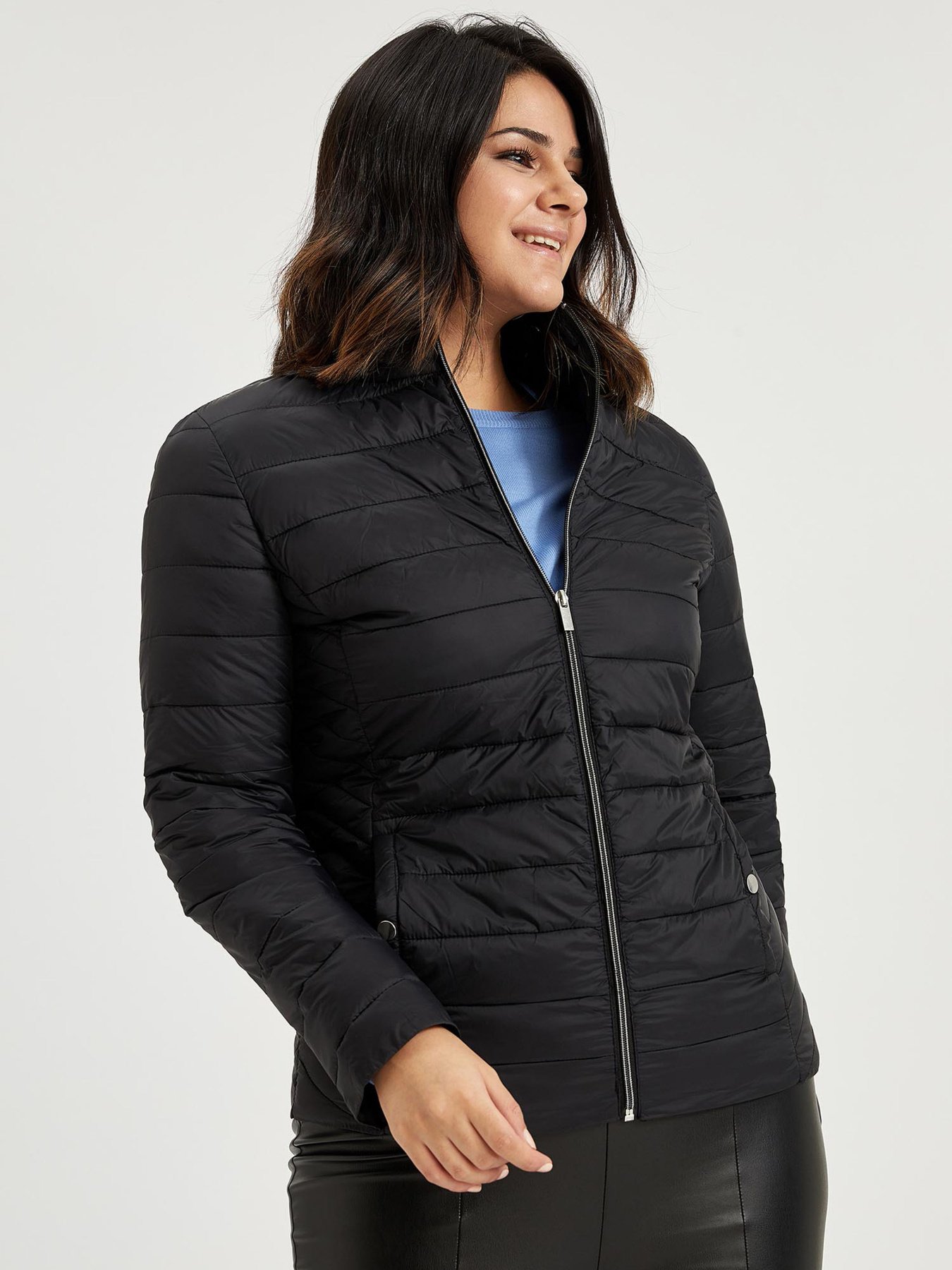 Демисезонная куртка DeFacto модель N6357AZ-BK27 Демисезонная куртка DeFacto модель N6357AZ-BK27 Фото