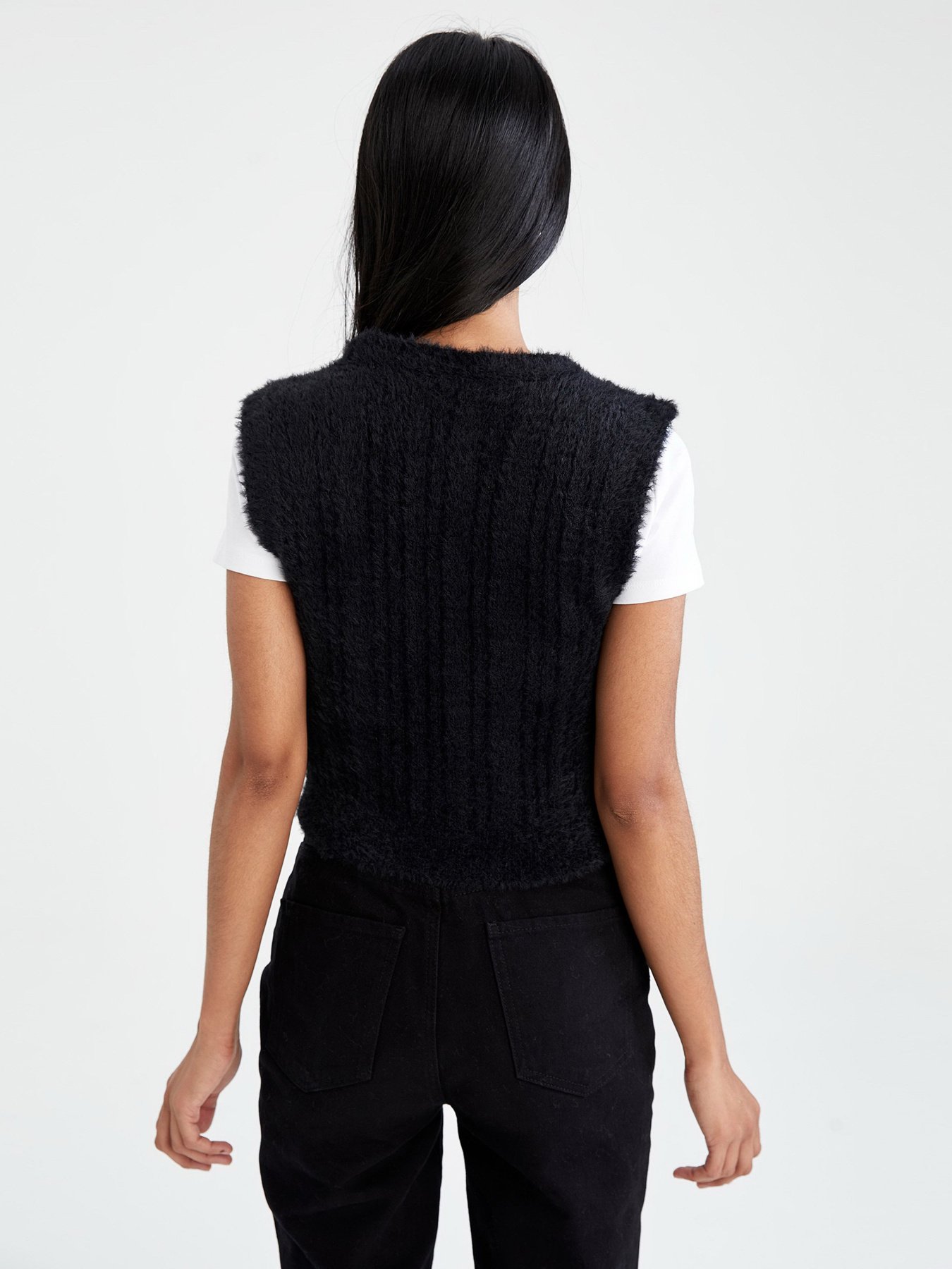 Жилет DeFacto модель U6113AZ-BK27 Жилет DeFacto модель U6113AZ-BK27 Фото