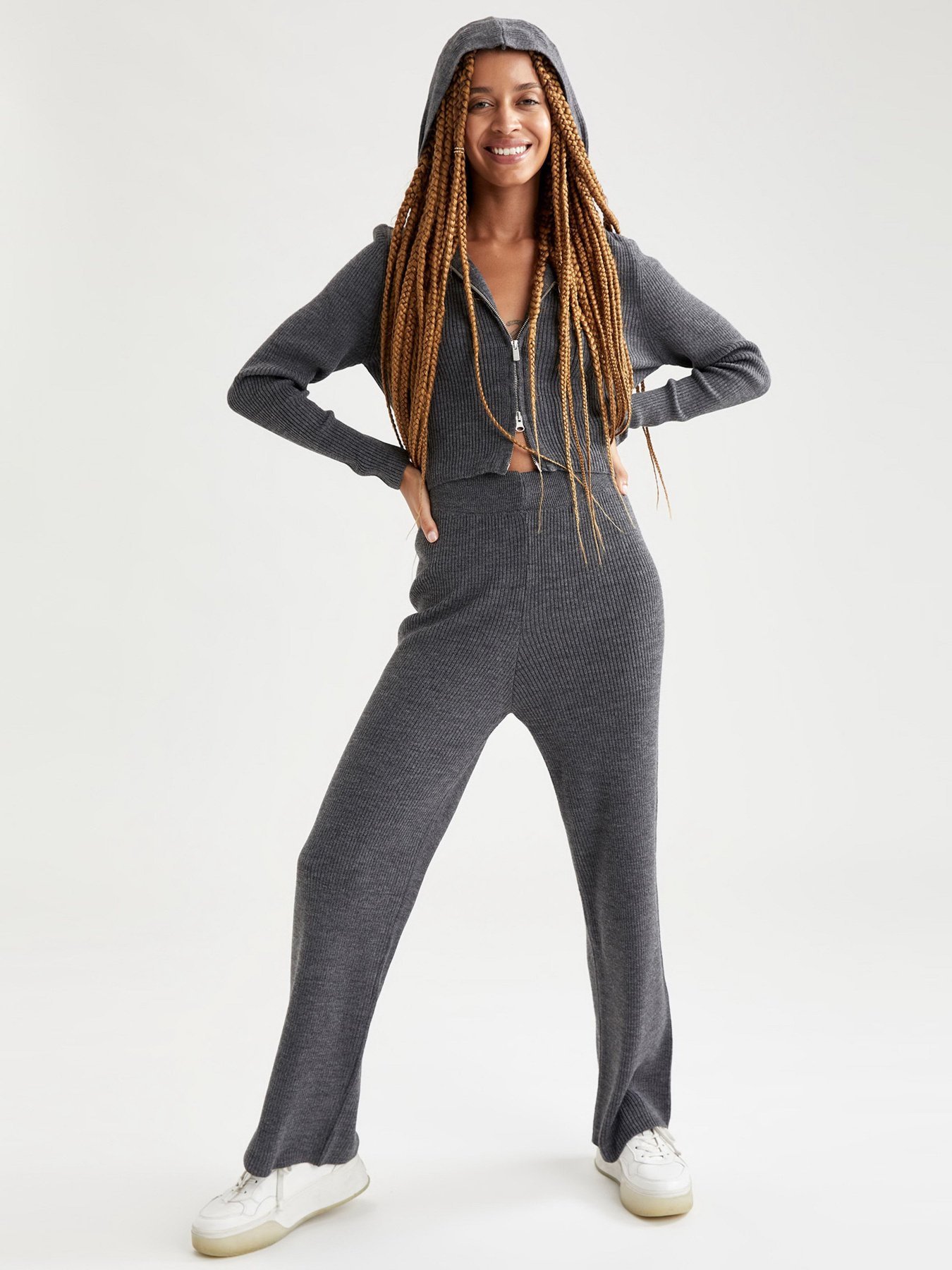 Спортивні штани DeFacto модель U2428AZ-AR69 Фото