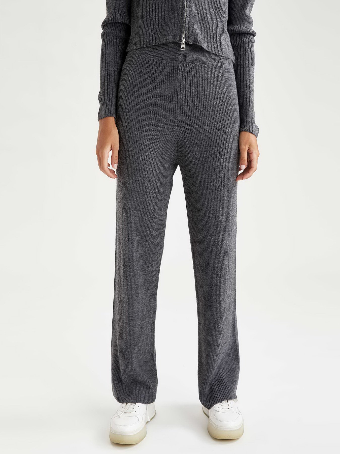 Спортивні штани DeFacto модель U2428AZ-AR69 Фото