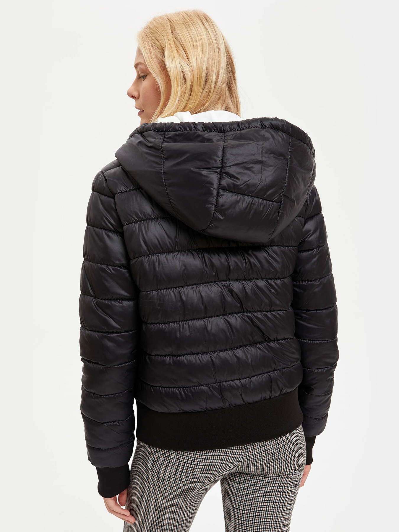 Демісезонна куртка DeFacto модель N6402AZ-BK27 Фото