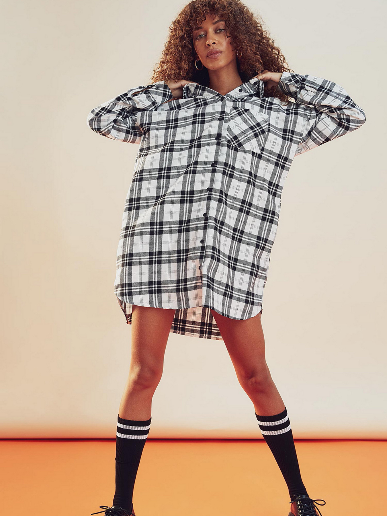 Платье мини DeFacto модель V0298AZ-WT16 Фото