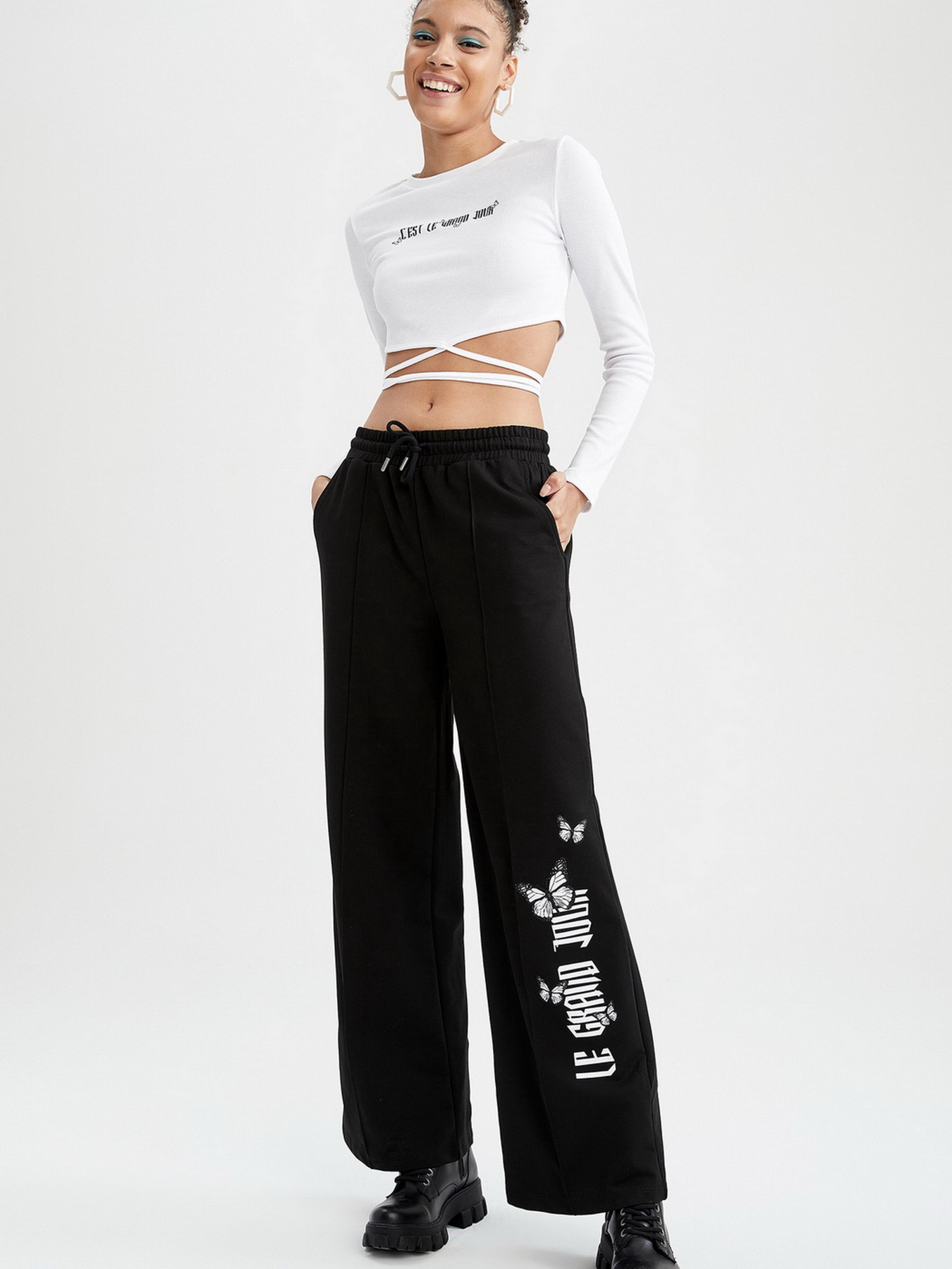 Штаны спортивные DeFacto модель V4559AZ-BK27 Фото