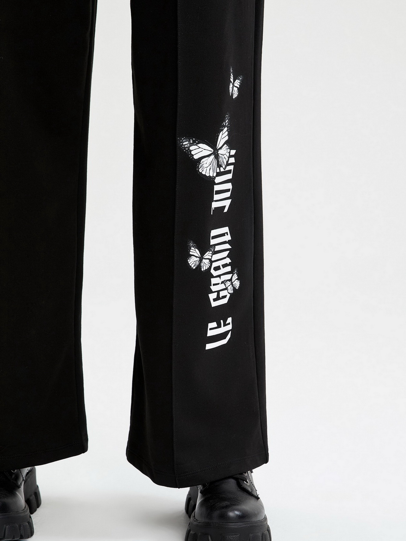 Спортивні штани DeFacto модель V4559AZ-BK27 Фото