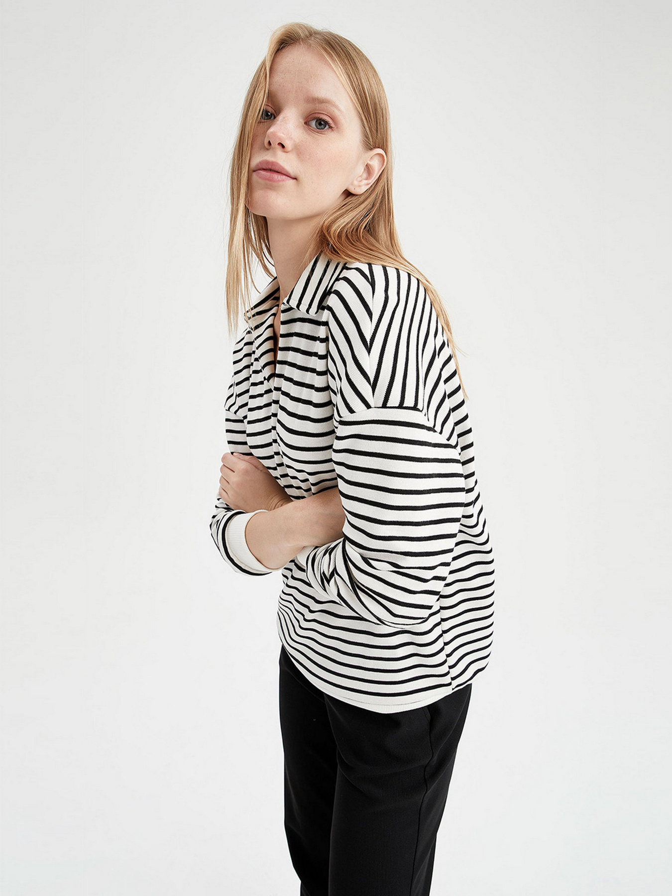 Джемпер DeFacto модель W1431AZ-ER105 Фото