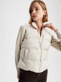 Жилет з утеплювачем DeFacto модель T4326AZ-BG414 Фото