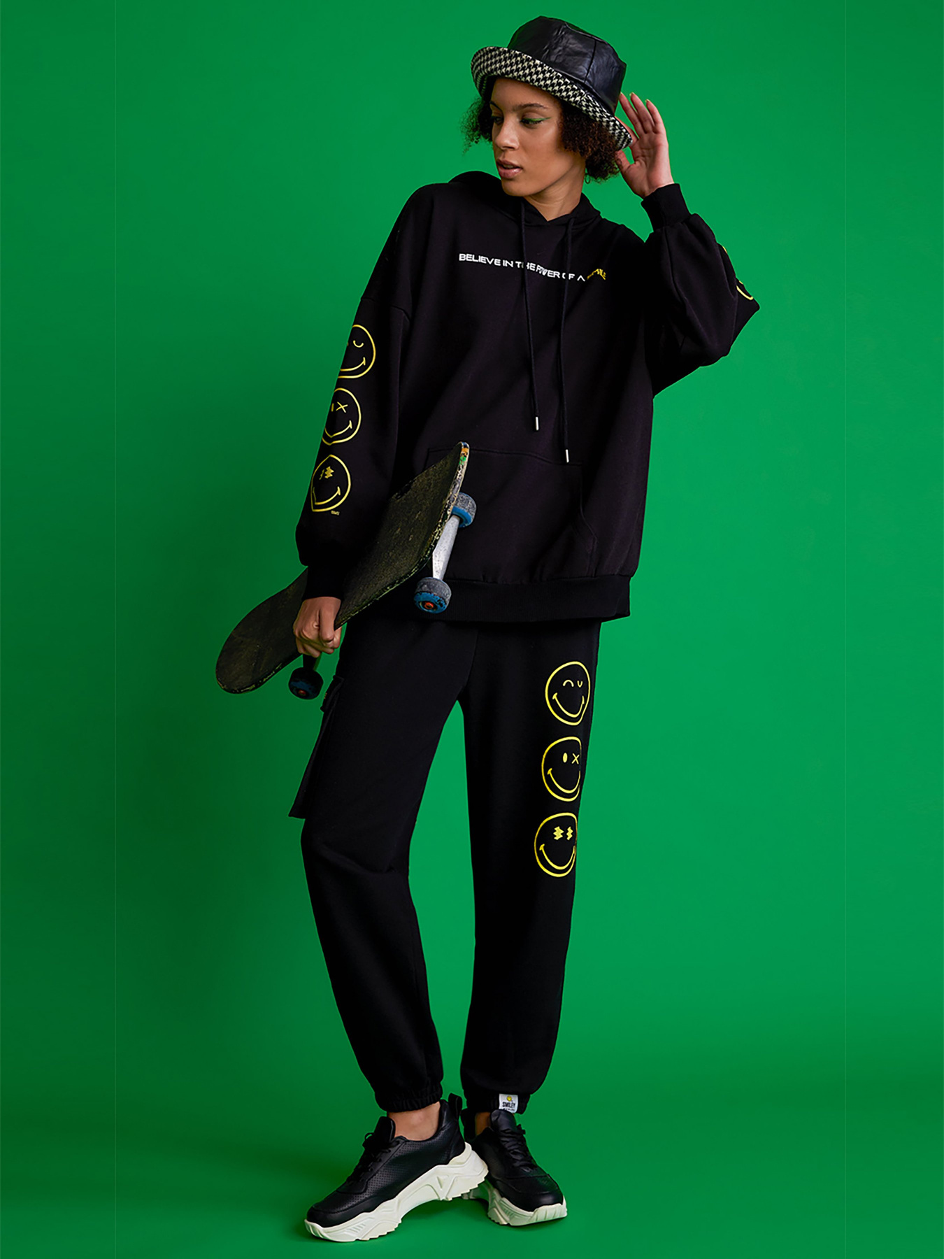 Худи DeFacto модель V3951AZ-BK27 Фото