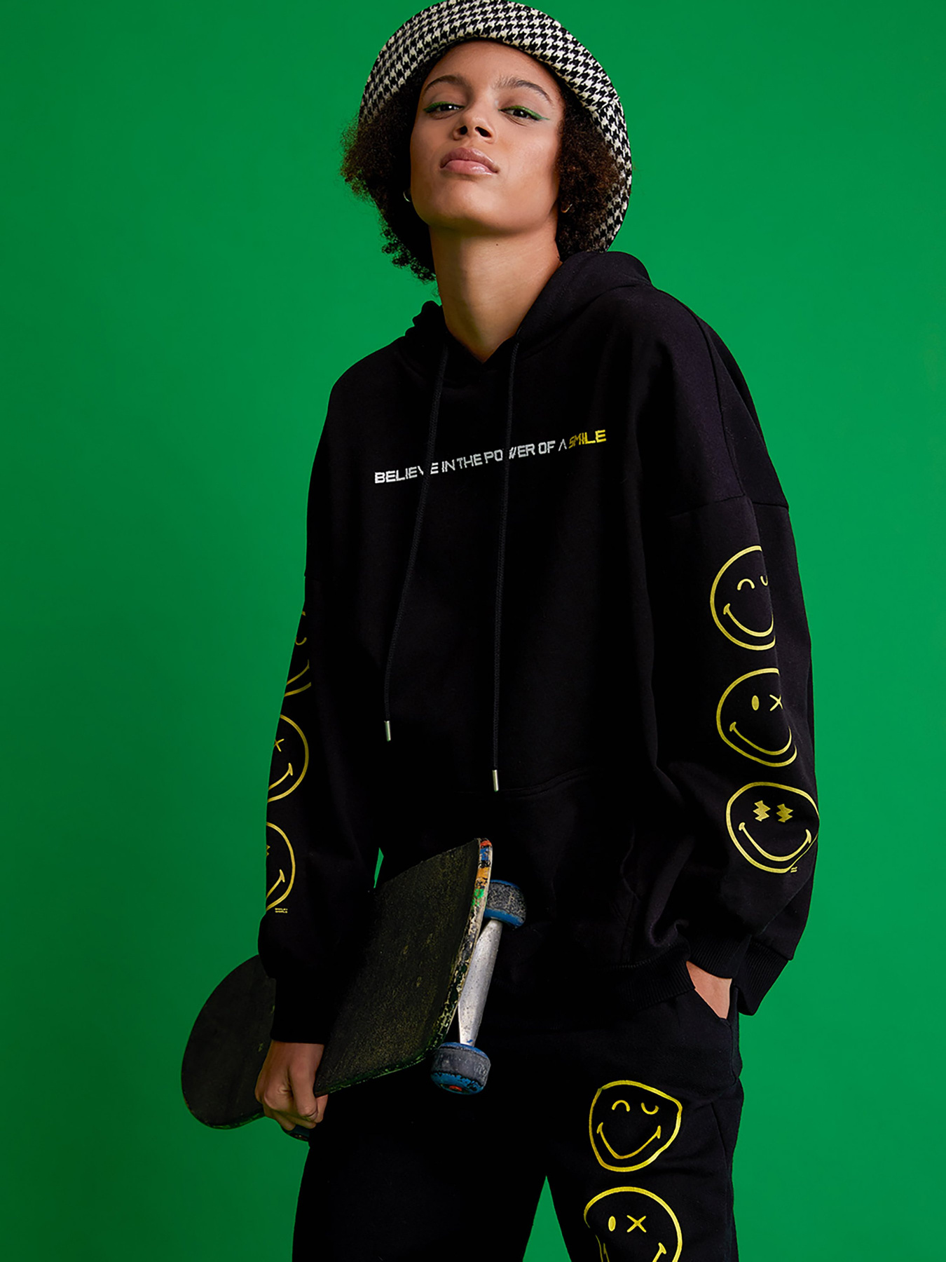 Худи DeFacto модель V3951AZ-BK27 Фото