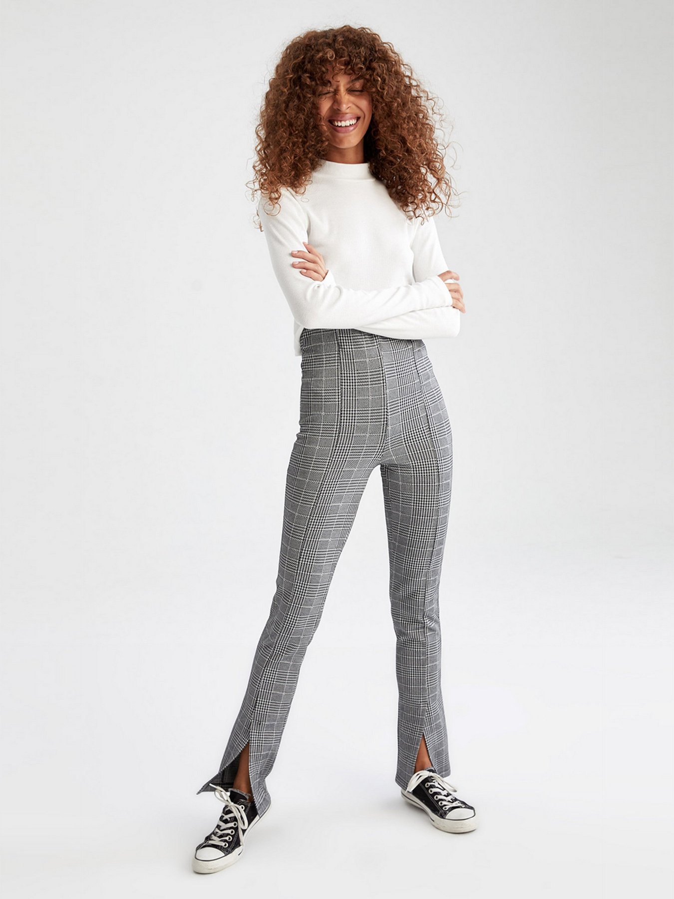 Брюки повседневные DeFacto модель W2088AZ-BK27 Фото