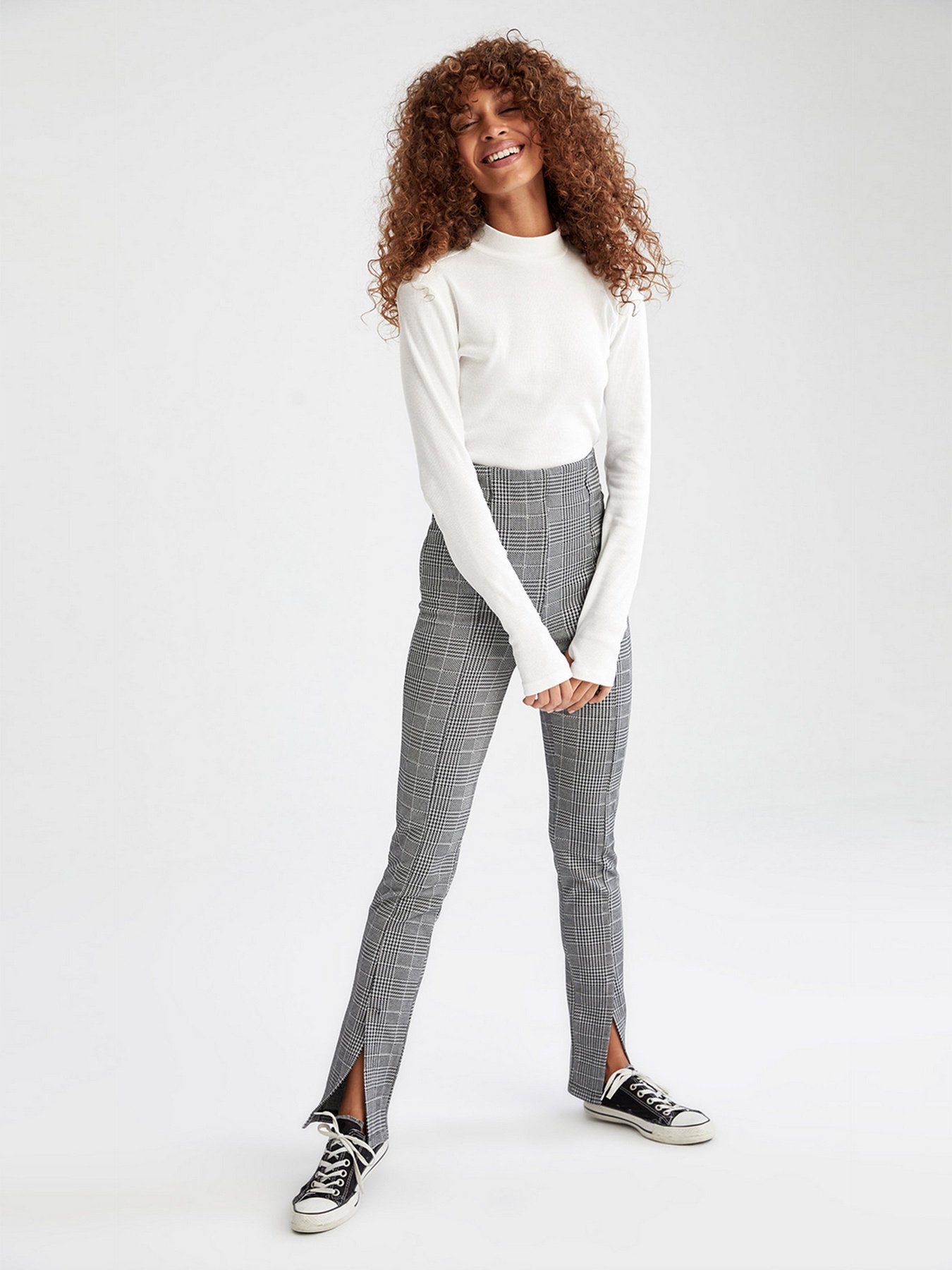 Брюки повседневные DeFacto модель W2088AZ-BK27 Фото