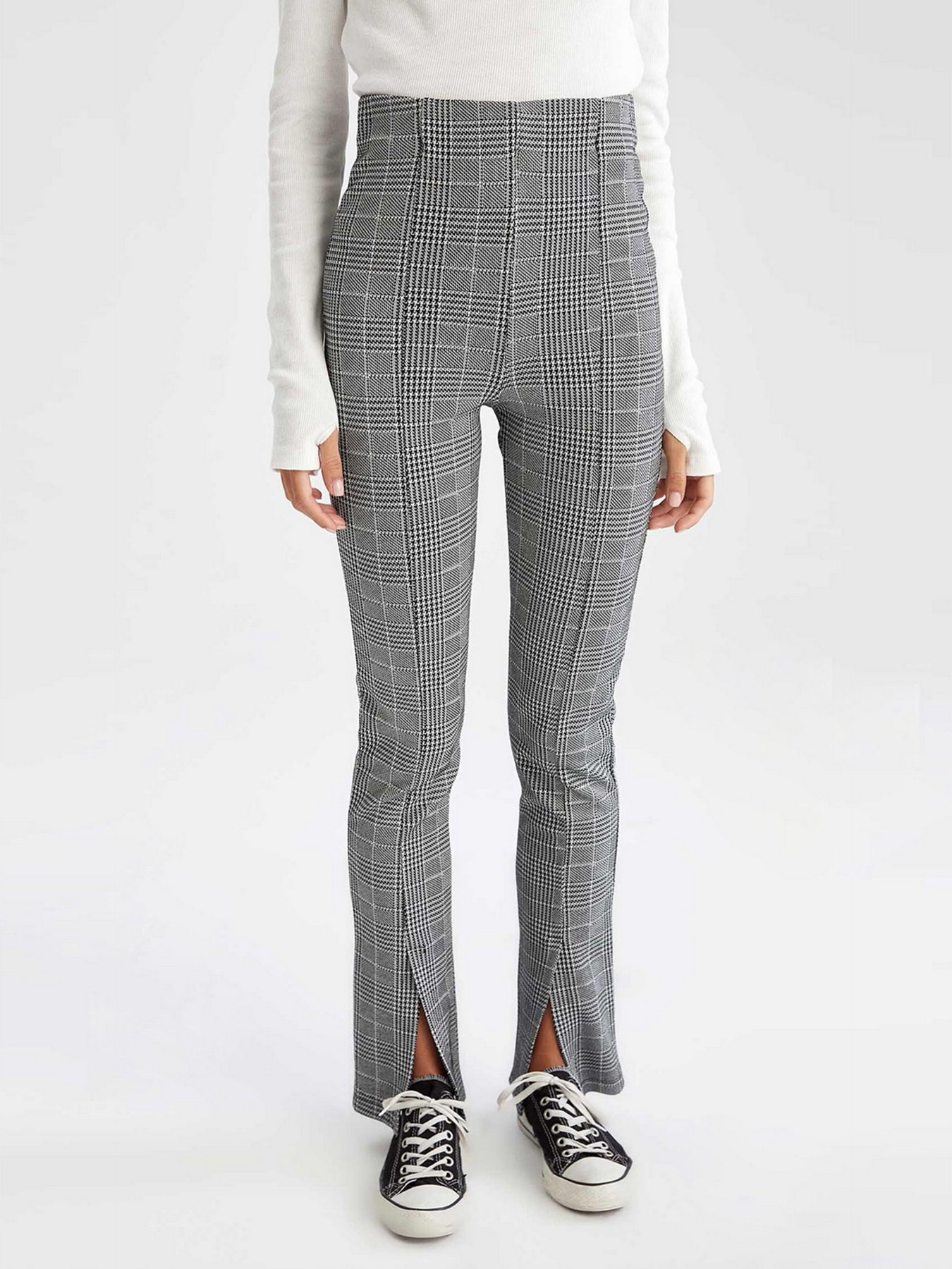 Брюки повседневные DeFacto модель W2088AZ-BK27 Фото