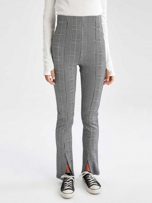 Брюки повседневные DeFacto модель W2088AZ-BK27 Фото