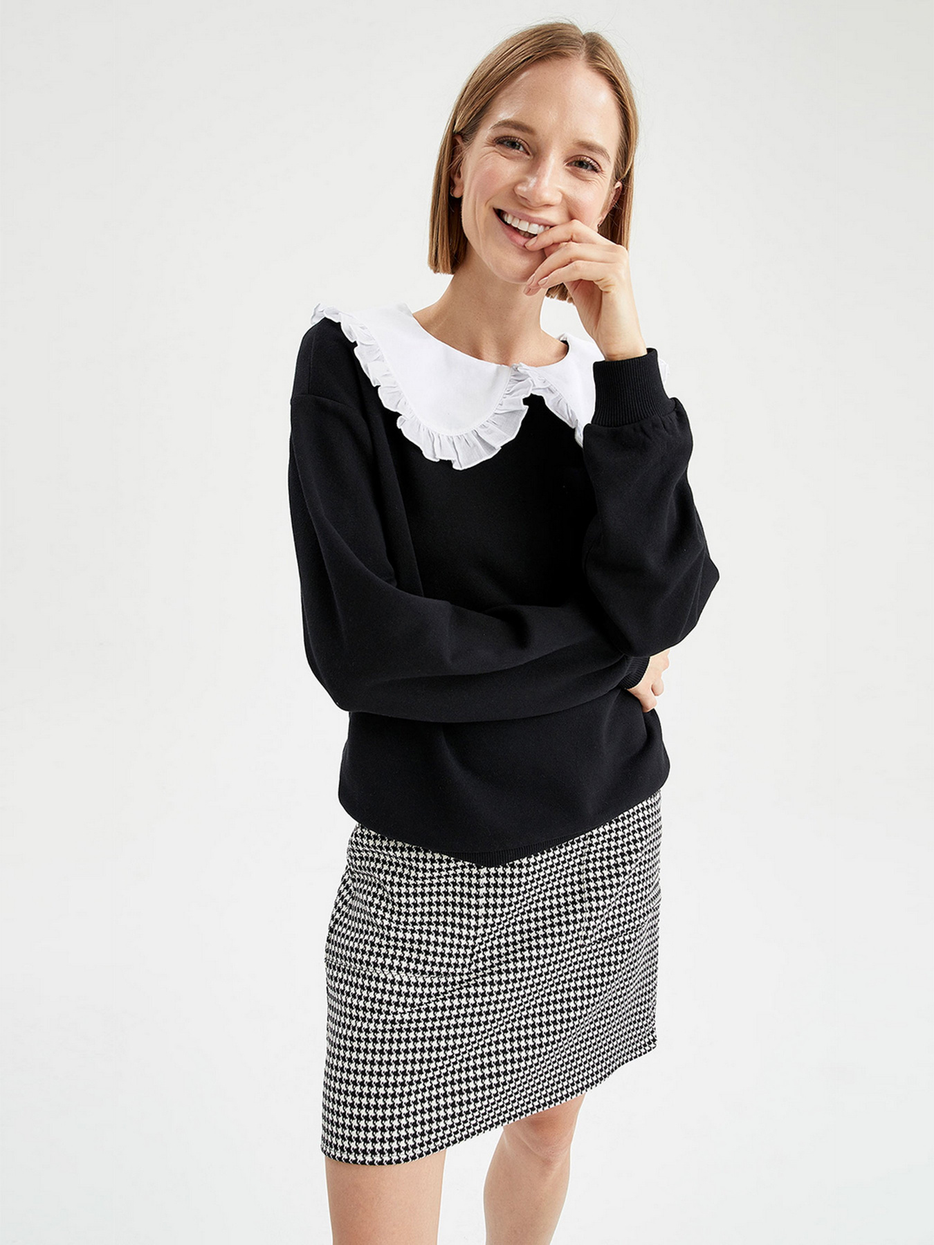 Спідниця міні DeFacto модель W1644AZ-BK27 Фото