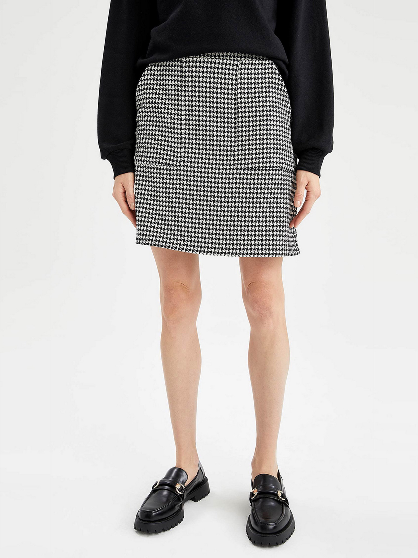 Спідниця міні DeFacto модель W1644AZ-BK27 Фото