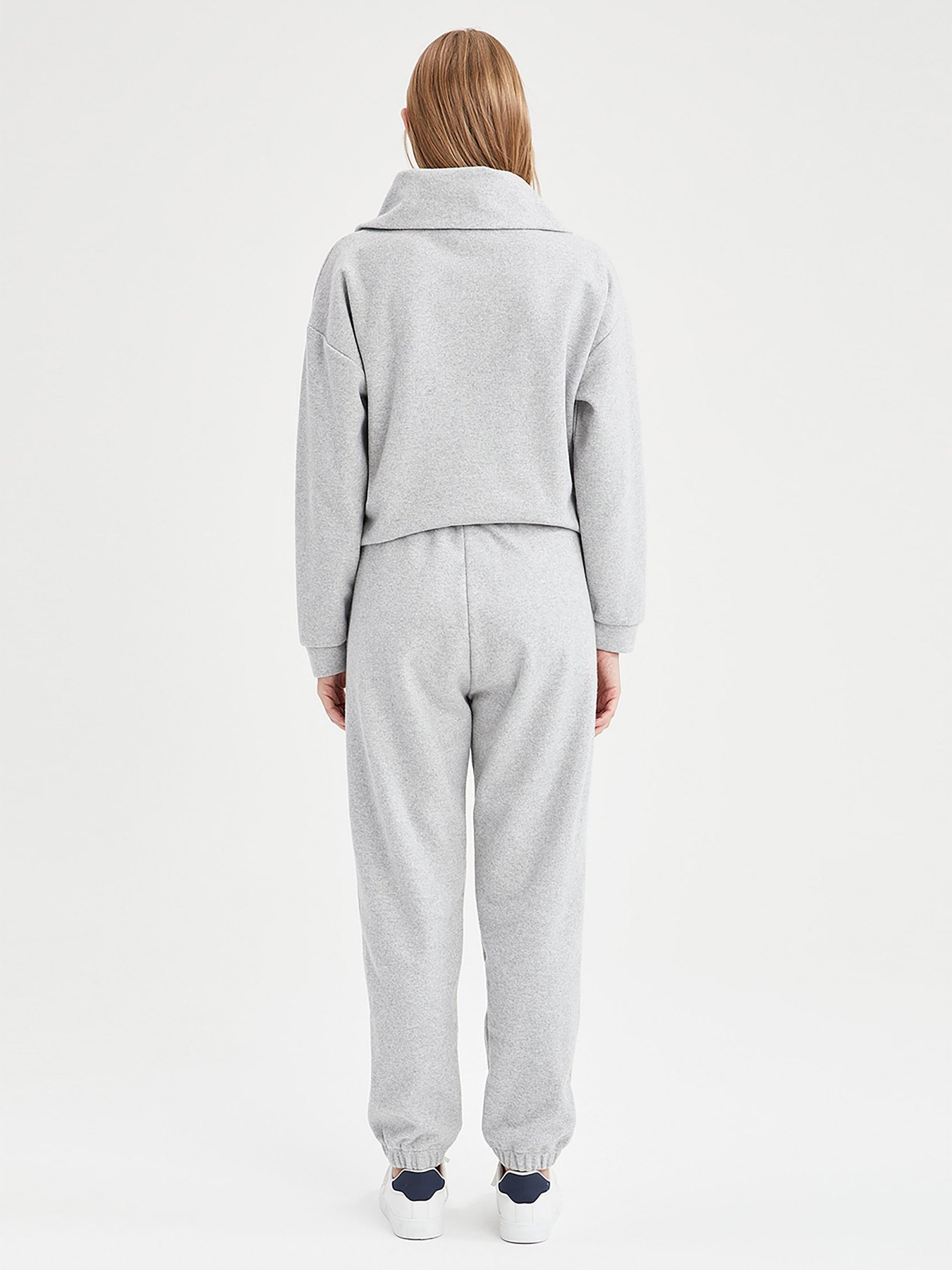 Штаны спортивные DeFacto модель T2026AZ-GR210 Фото