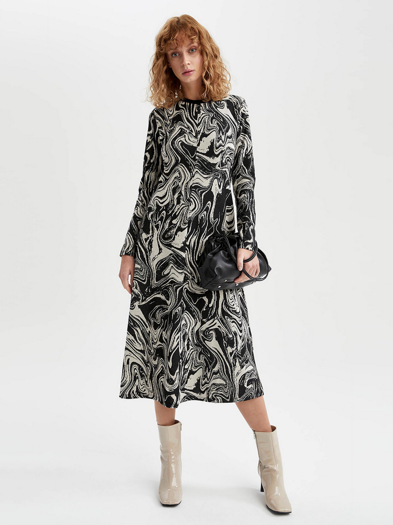 Платье миди DeFacto модель W4001AZ-BK27 Фото