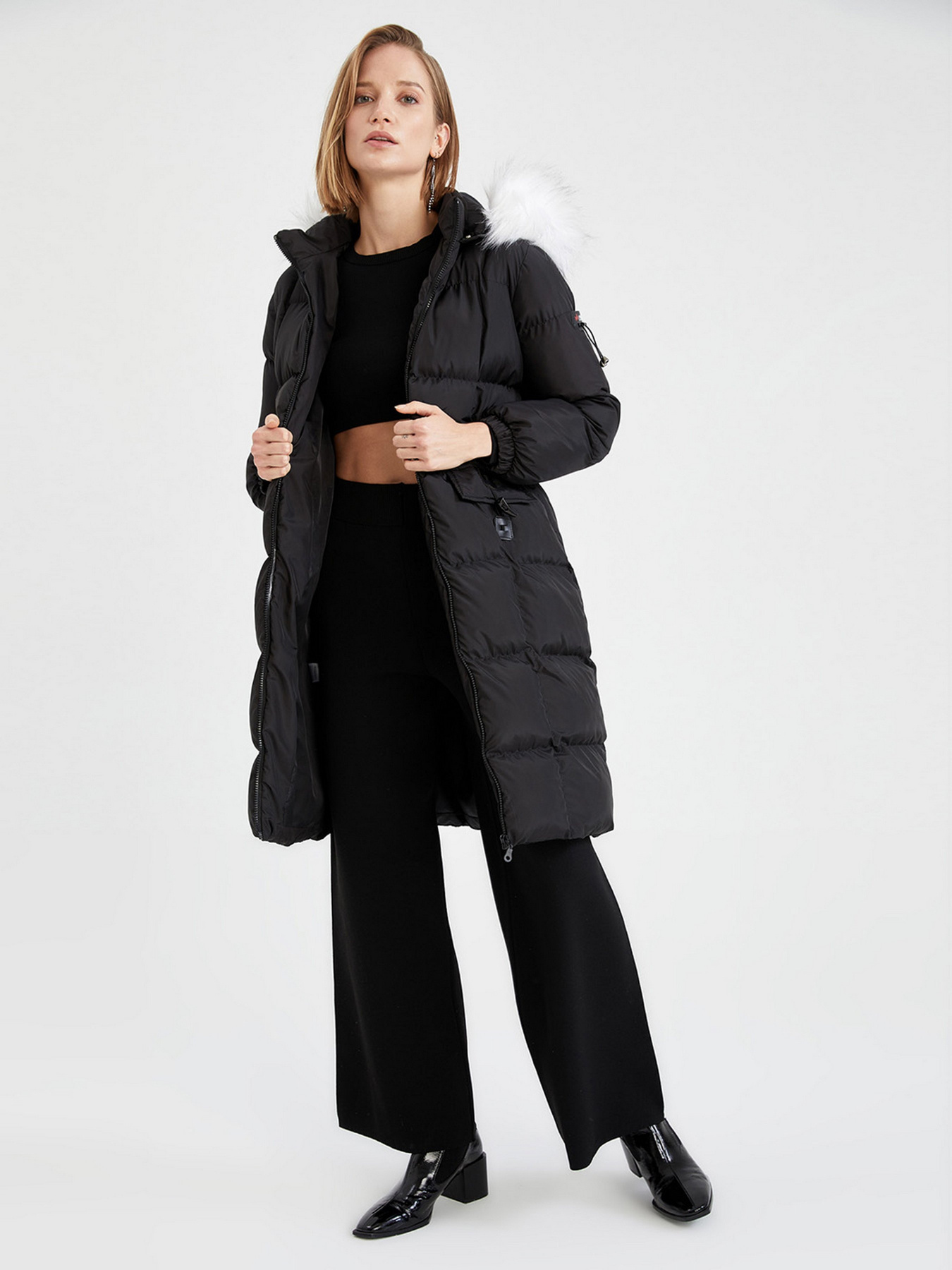 Зимова куртка DeFacto модель W9152AZ-BK27 Фото