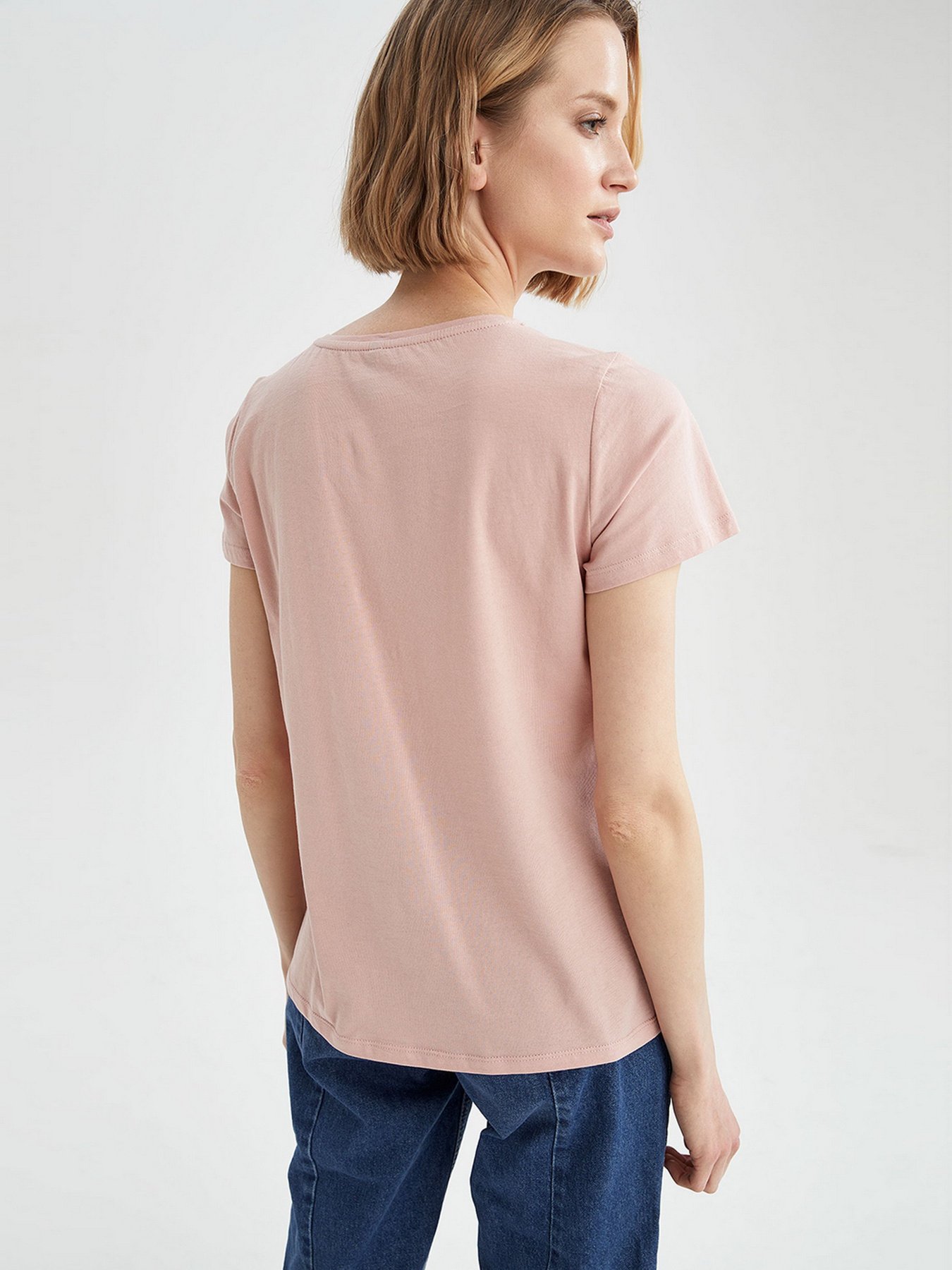 Футболки и поло DeFacto модель T8974AZ-BR105 Фото