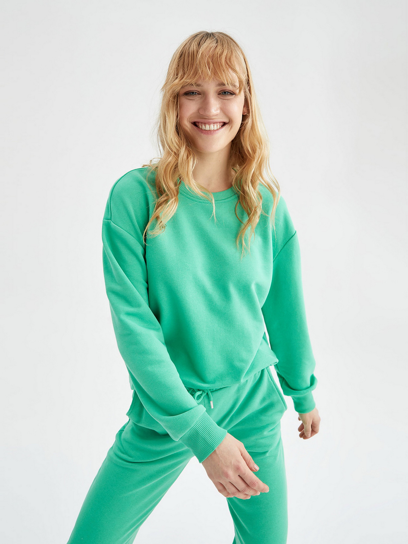 Свитшот DeFacto модель V2696AZ-GN326 Фото