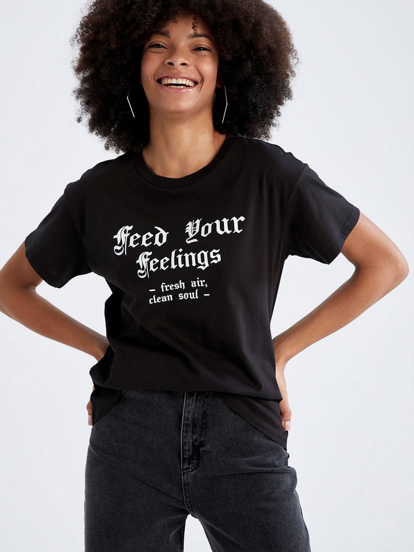 Футболки и поло DeFacto модель X0960AZ-BK81 Фото