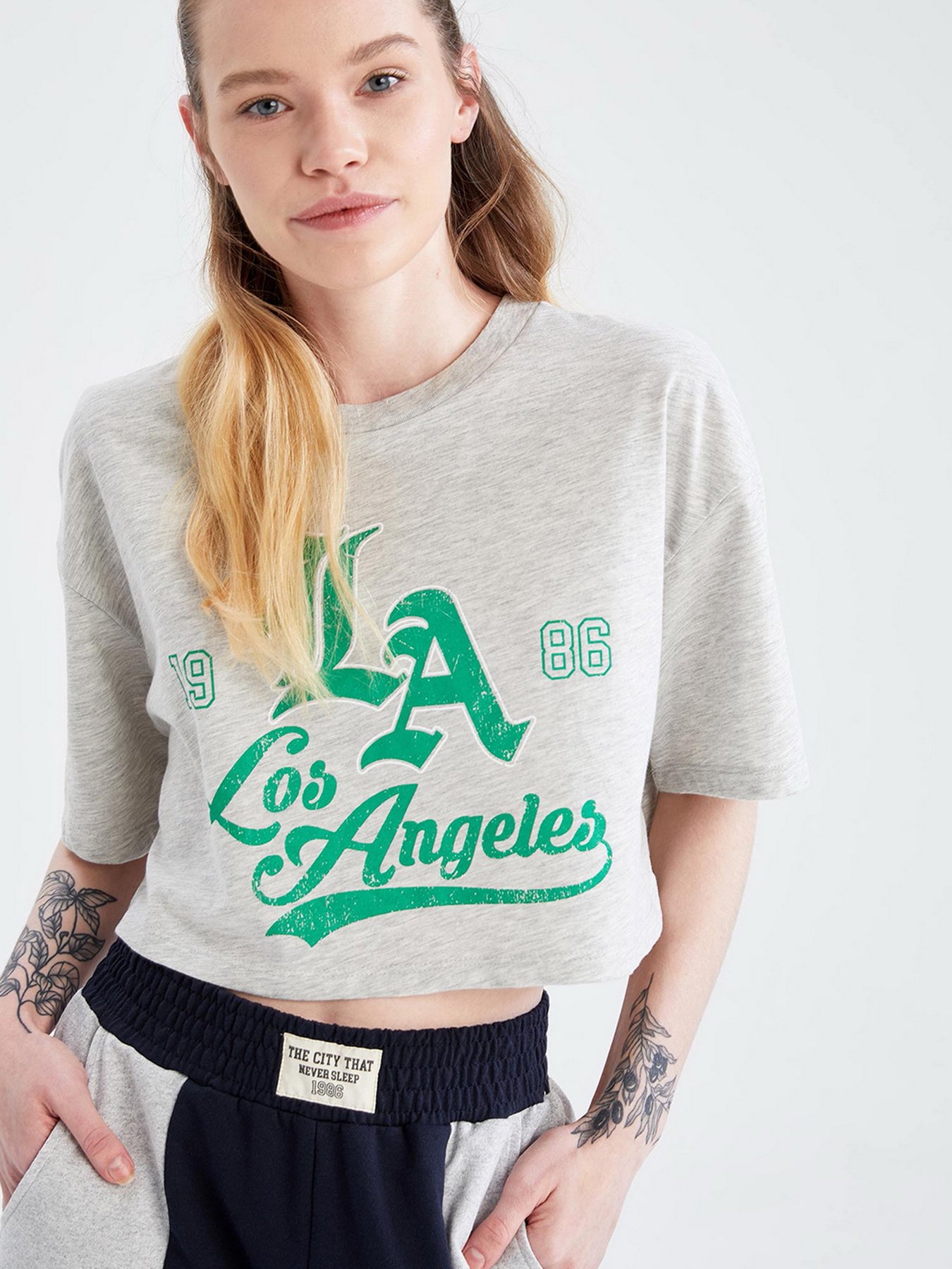 Футболка DeFacto модель X2533AZ-GR210 Фото