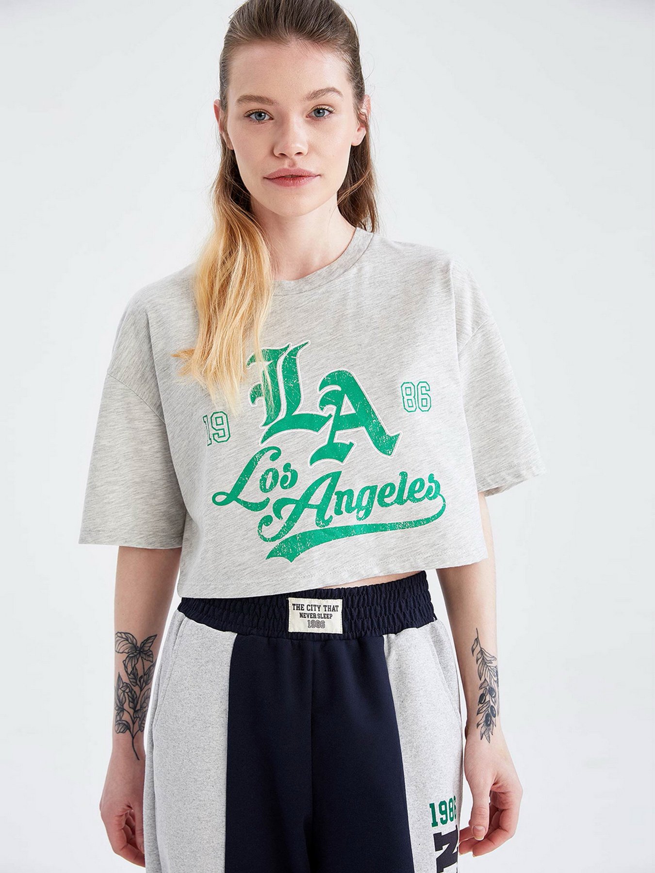 Футболка DeFacto модель X2533AZ-GR210 Фото