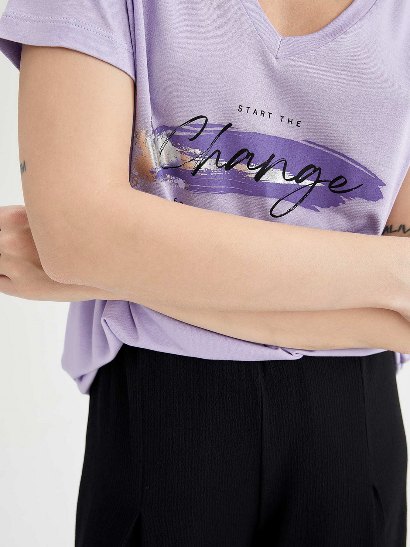 Футболки и поло DeFacto модель W2901AZ-PR33 Фото