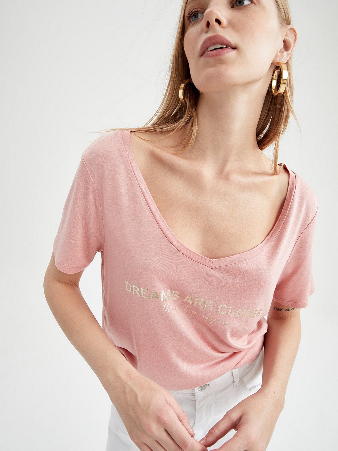 Футболка DeFacto модель W2903AZ-BR74 Фото