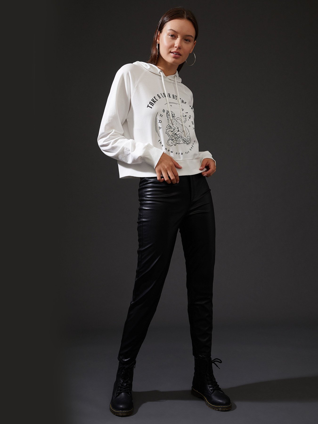 Свитшот DeFacto модель S0520AZ-WT16 Фото