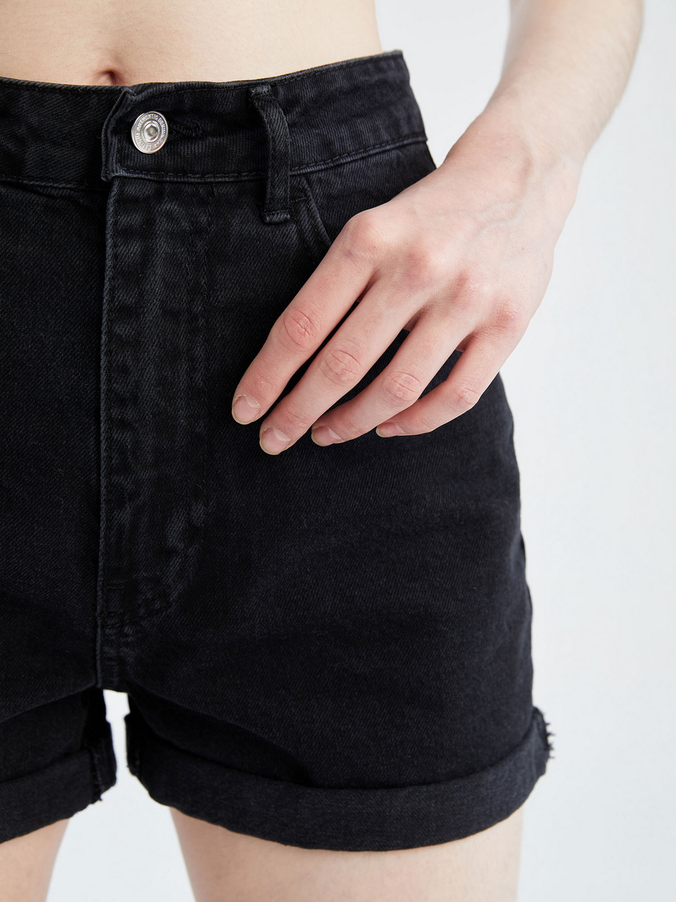 Шорты джинсовые DeFacto модель X6840AZ-NM40 Фото