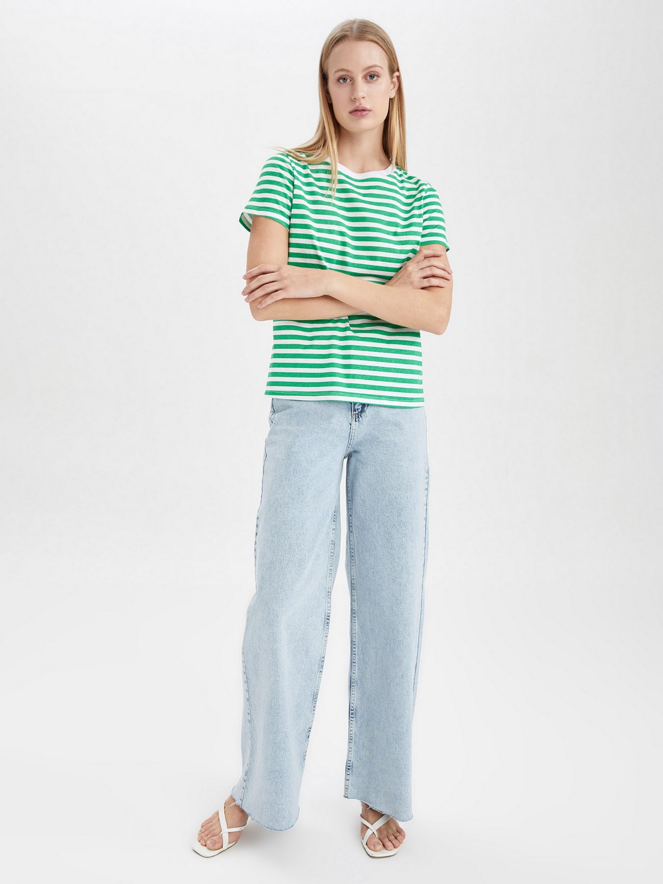 Футболка DeFacto модель X4604AZ-GN326 Фото