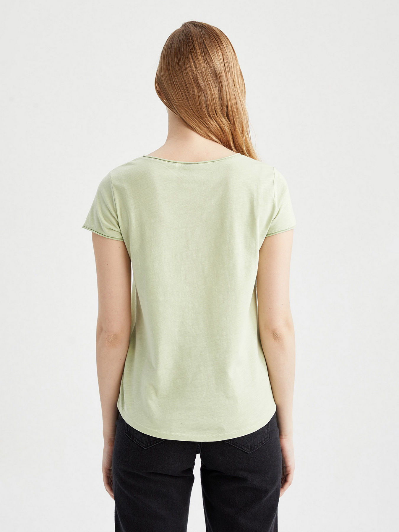 Футболка DeFacto модель K1507AZ-GN767 Фото