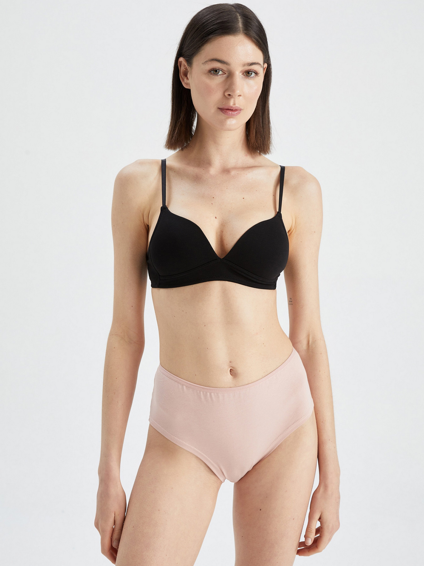 Набор трусов DeFacto модель X7024AZ-BR105 Фото